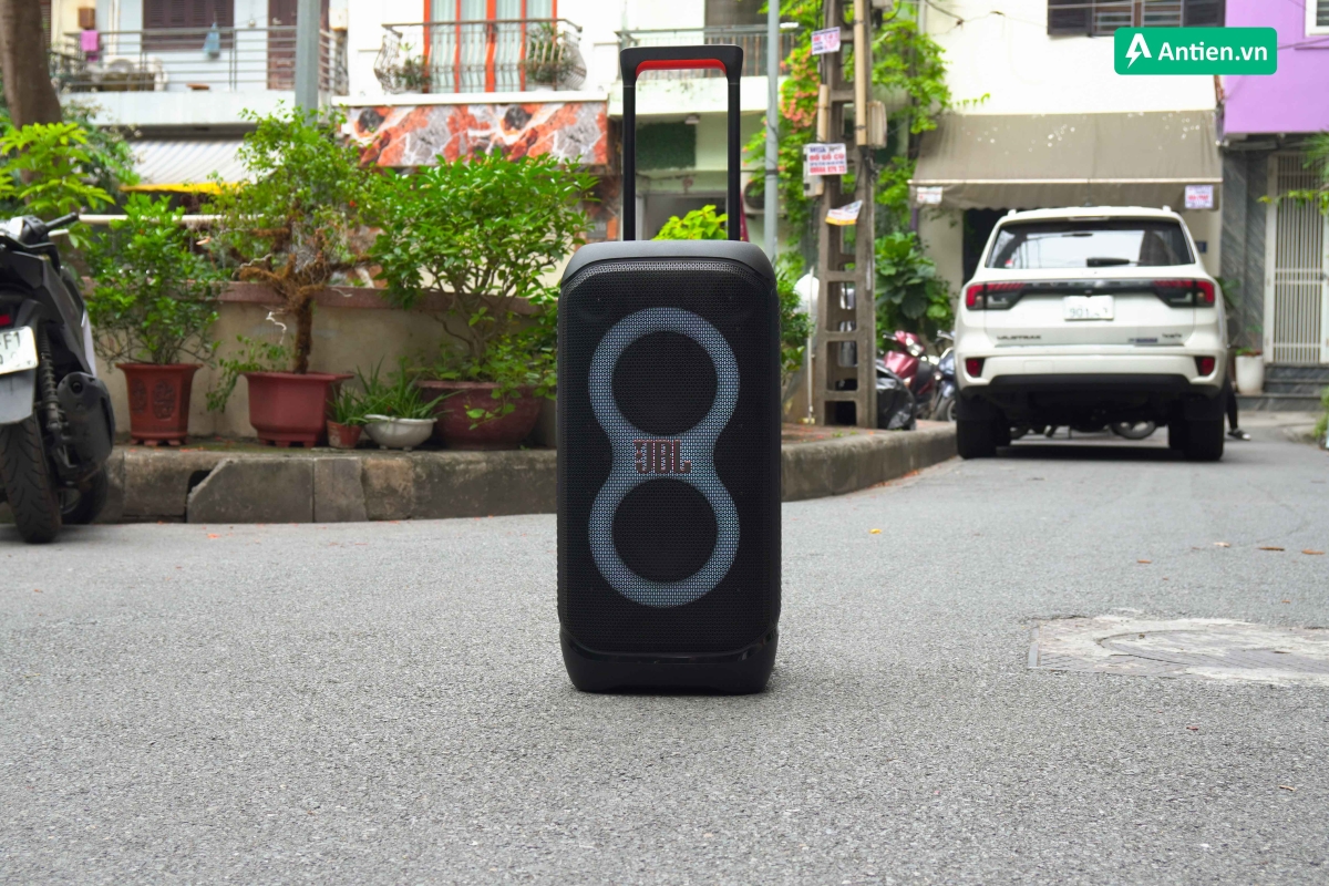 Loa JBL PartyBox Stage 320