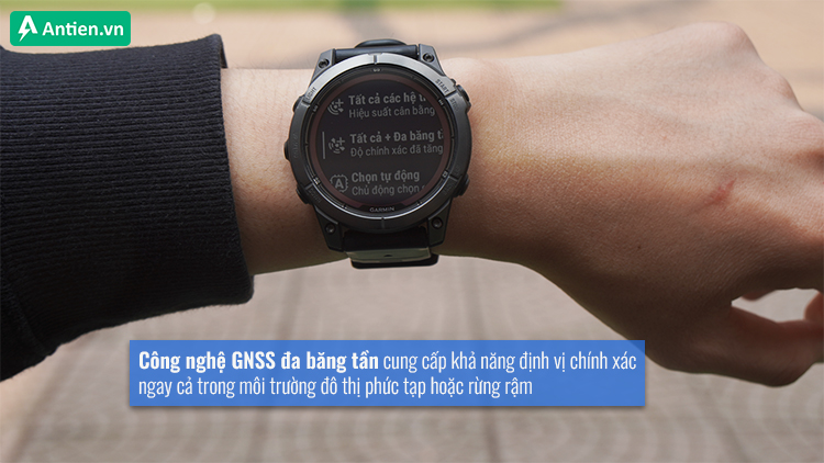 Chinh phục mọi hành trình băng rừng vượt núi với công nghệ định vị đa băng tần chuẩn xác