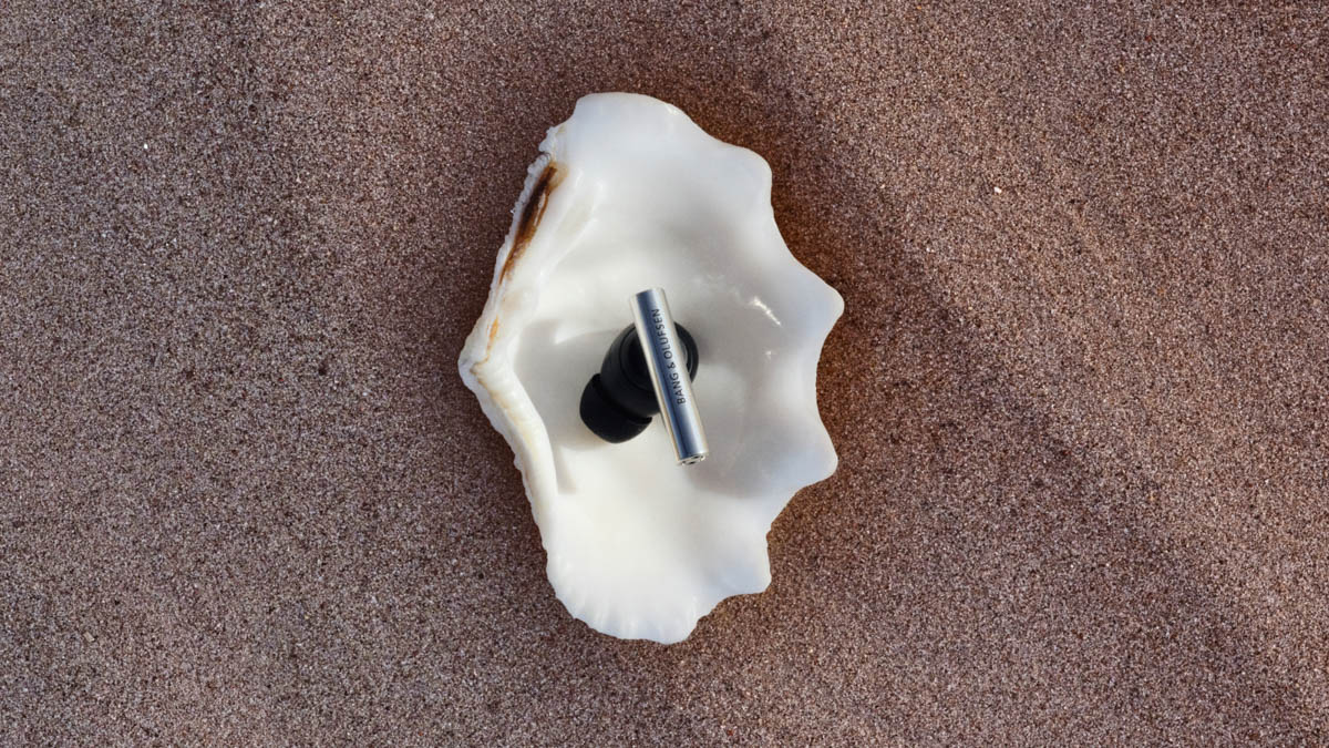 Tai nghe B&O Beo Grace tạo không gian 3D có chiều sâu