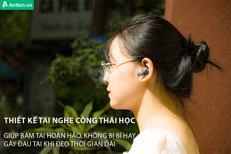 JBL Tour PRO 2 sở hữu thiết kế in ear nhỏ gọn, hoàn thiện từ lớp nhựa đen và nhựa bóng sang trọng
