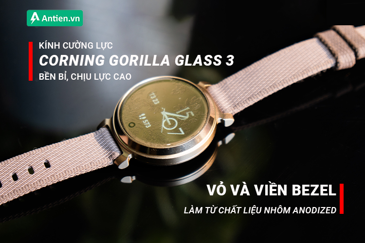 Vỏ và khung viền bezel của Lily 2 đều được làm từ nhôm anodized, giúp giảm trọng lượng và tăng độ bền