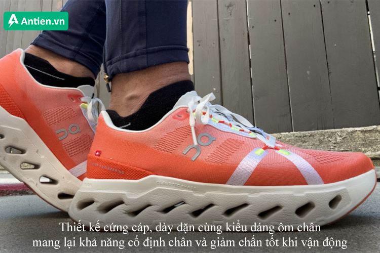 Thiết kế cứng cáp, dày dặn