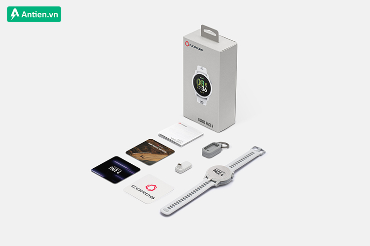 Bên trong hộp đựng COROS PACE 4 Black Crystal