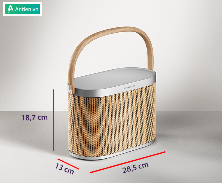 Loa di động Beosound A5 sở hữu kích thước nhỏ gọn, dễ di chuyển