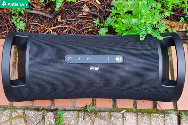 Nhiều Bass hơn với nút "ULT"
