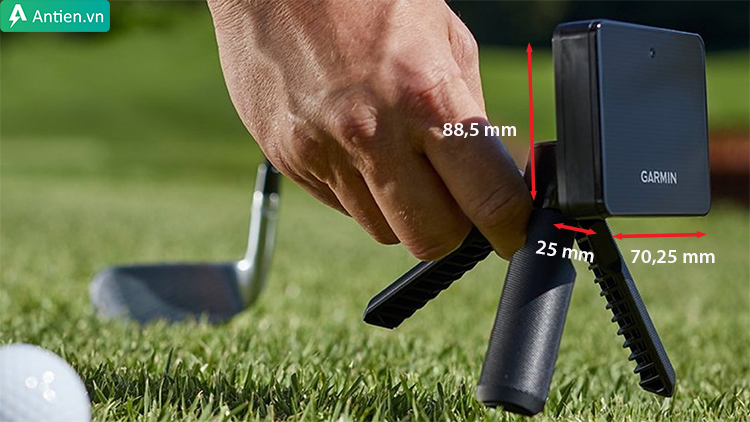 Approach R10 có kích thước nhỏ gọn để dễ dàng di chuyển đến mọi nơi