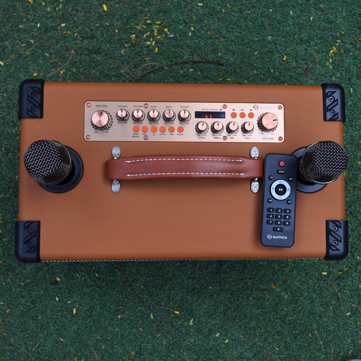 Mặt  trên loa Sumico BT-S52