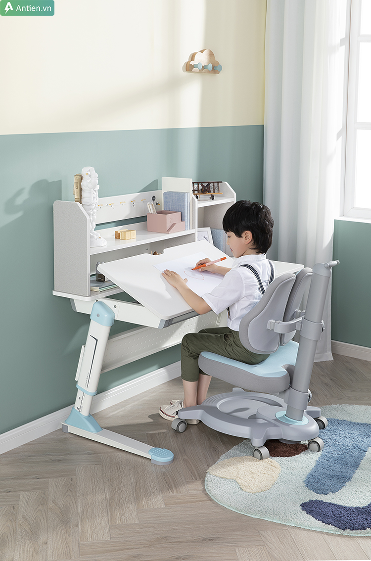 Bàn học trẻ em 2M2KIDS LX105Y điều chỉnh góc nghiêng linh hoạt
