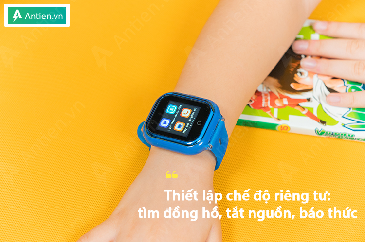 Cha mẹ có thể thiết lập các tính năng: tìm đồng hồ, tắt nguồn, báo thức... từ xa