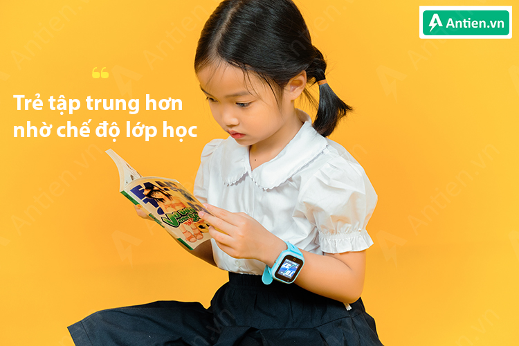 Với chế độ lớp học, trẻ không bị xao nhãng khi chỉ có thể xem giờ và thực hiện cuộc gọi SOS trên đồng hồ