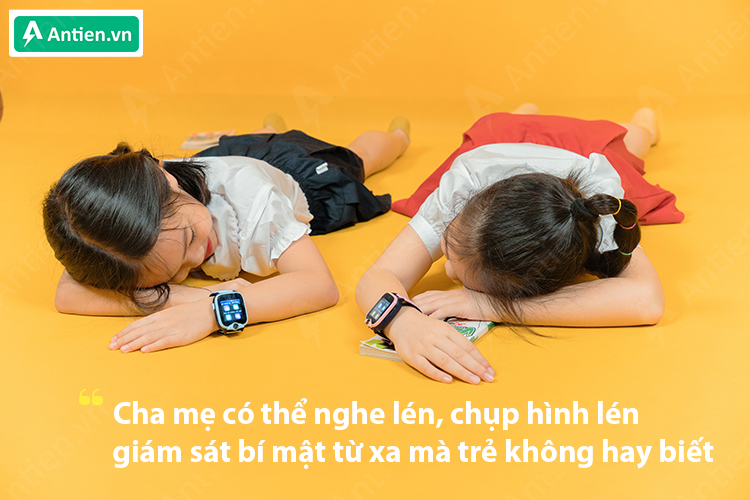 Từ xa, cha mẹ có thể nghe lén, chụp lén mà trẻ không hay biết