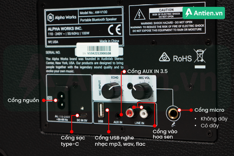 V100 trang bị đầy đủ các giao thức kết nối, đáp ứng đa dạng các nguồn nhạc