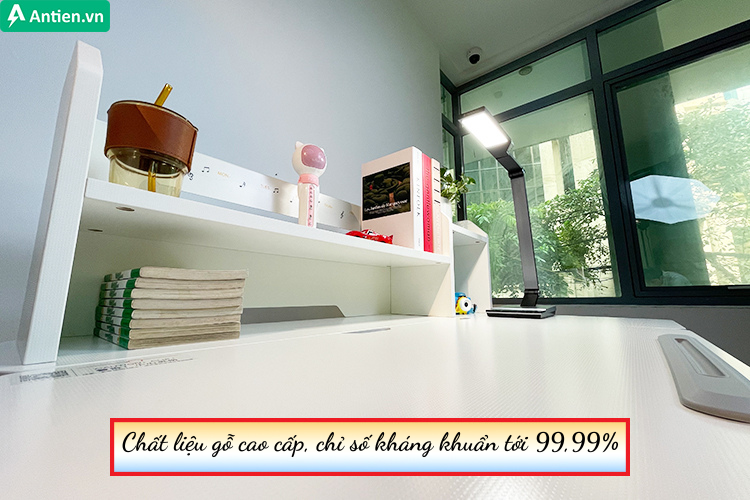 LX105Y sử dụng chất liệu bàn cao cấp, chỉ số kháng khuẩn tới 99,99% an toàn khi trẻ tiếp xúc