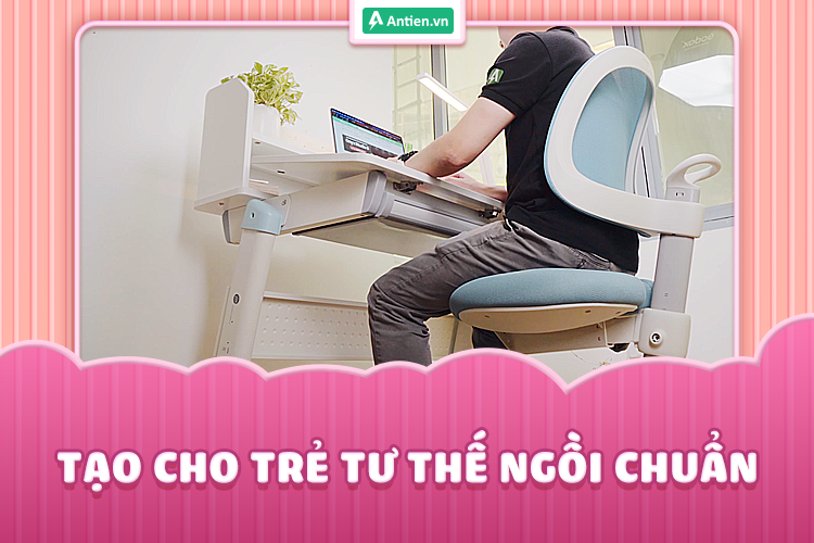 Nhờ có ghế chống gù trẻ sẽ ngồi đúng tư thế ngay khi ngồi vào bàn học 