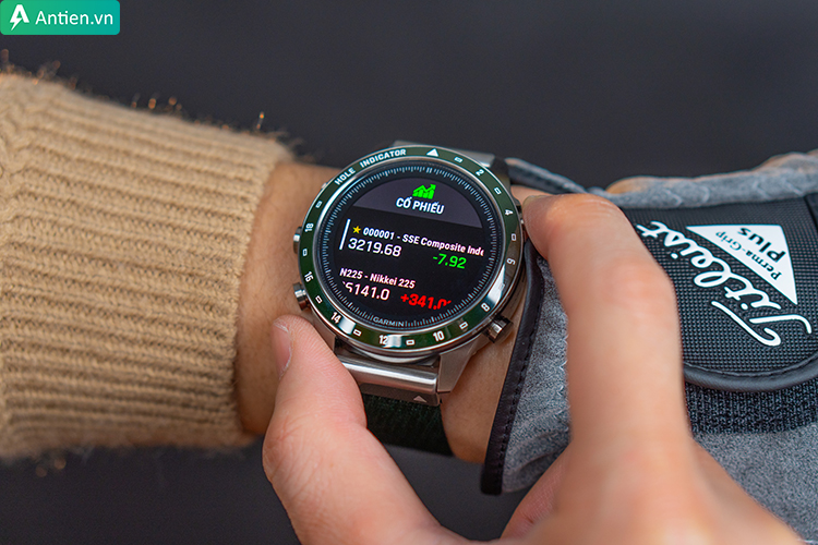 Theo dõi ngày đêm 50 cổ phiếu yêu thích ngay trên cổ tay