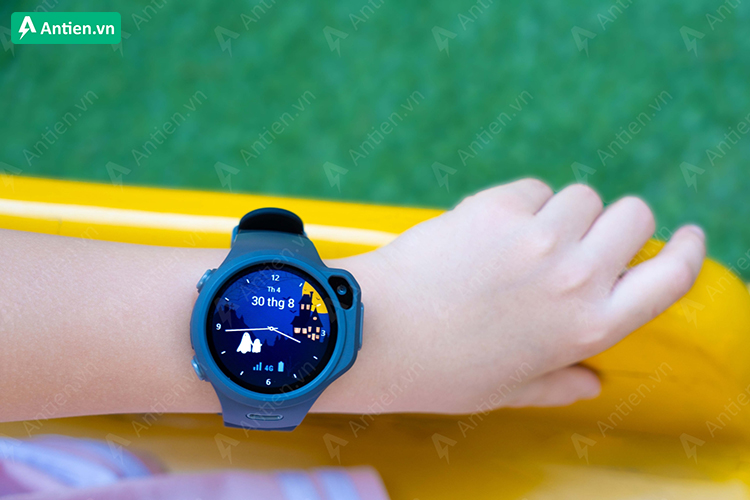 Mua đồng hồ trẻ em R1C chính hãng, giá tốt nhất tại Antien.vn