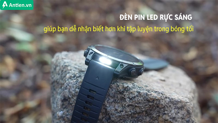 Garmin Fenix 7 Pro trang bị đèn pin LED với nhiều dải sáng khác nhau hỗ trợ tập luyện trong bóng tối