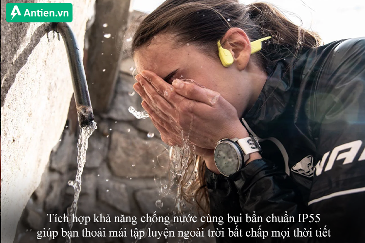 Tích hợp khả năng chống nước ổn định giúp bạn tự tin sử dụng trong mọi môi trường