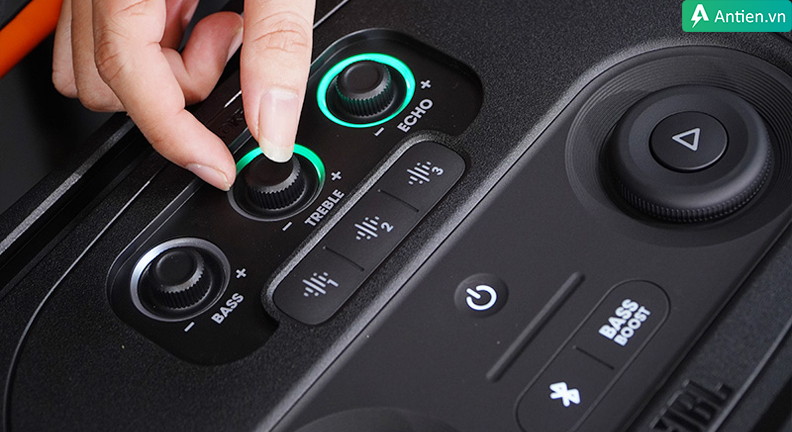 Hệ thống điều chỉnh âm sắc trên Partybox 710