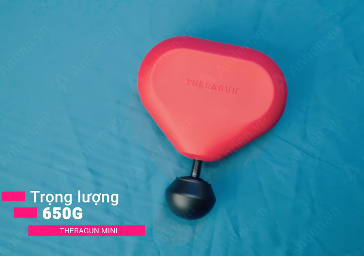 Theragun Mini có thiết kế công thái học gọn nhẹ