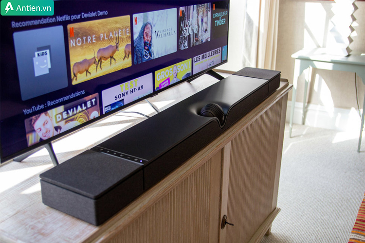 Loa Soundbar gia đình Devialet Dione có ngoại hình sang trọng, vừa vặn mọi không gian