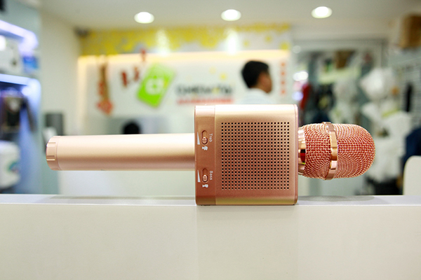 Mic karaoke kèm loa bluetooth MicGeek