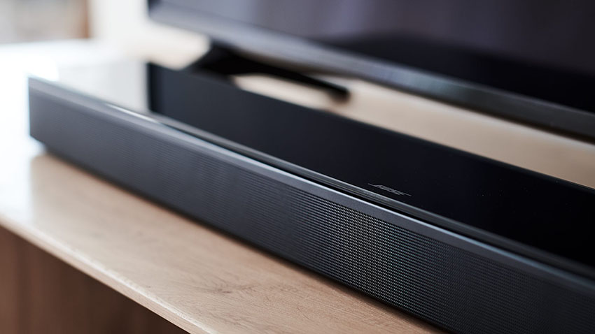 Loa Bose Soundbar 700 thiết kế thanh mảnh, đẹp mọi góc độ