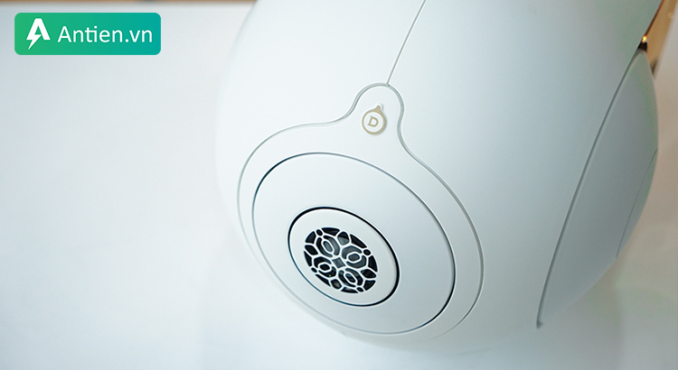 Mặt trước của loa Phantom I 108dB