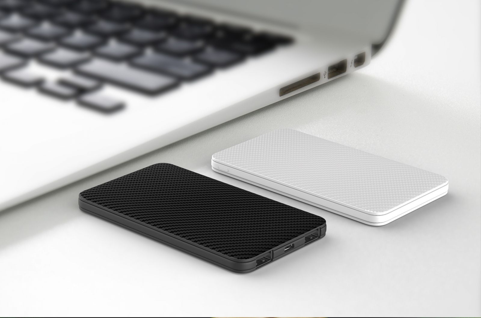 Pin sạc tích điện dự phòng ELOOP Thái Lan dùng công nghệ LiPo.