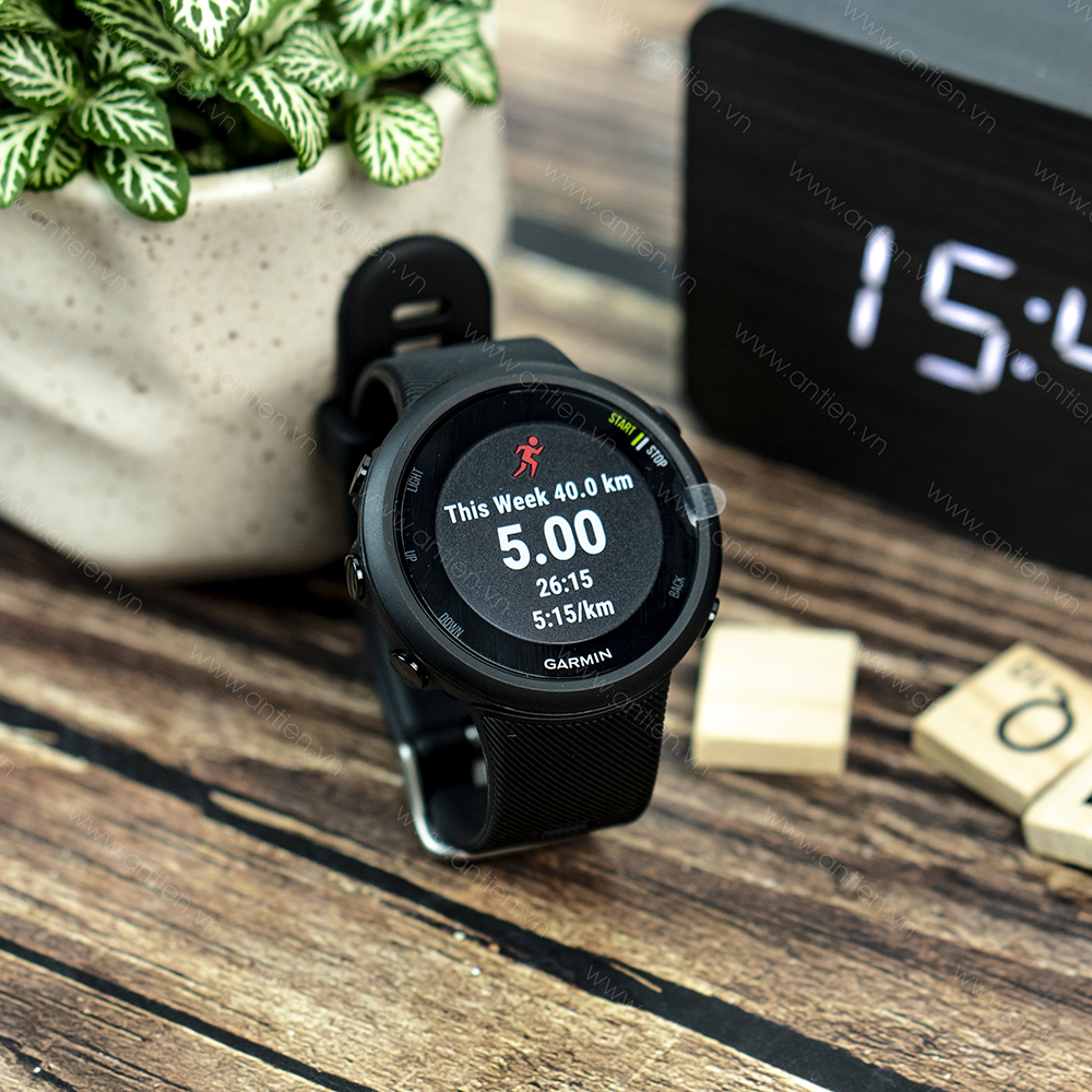 Đồng hồ thông minh chính hãng Garmin Forerunner 45 sở hữu 2 phiên bản 45 thường và 45S