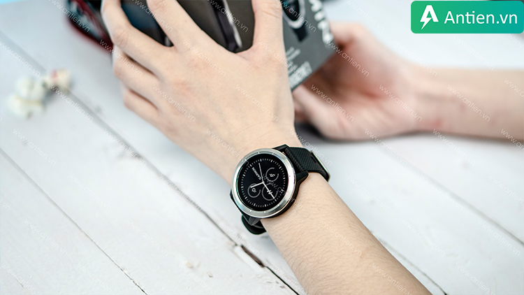 Đồng hồ thông minh Garmin Vivoactive 3 viền thép không gỉ