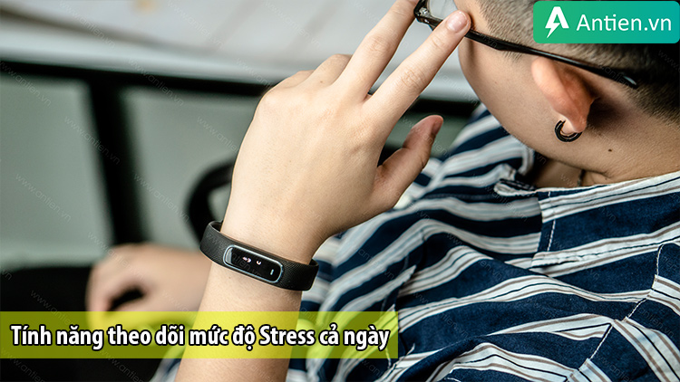 Vivosmart 4 theo dõi mức độ Stress cả ngày 