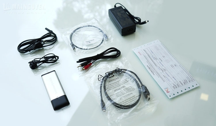 Bộ phụ kiện của loa Soundbar