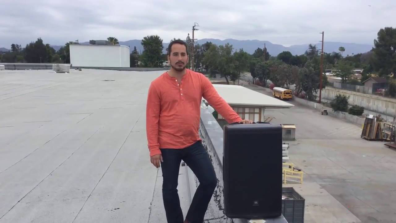 Thiết kế hiện đại với kahr năng chống va chạm cực kỳ linh hoạt