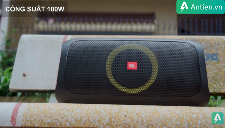 Loa bluetooth JBL PartyBox On The Go chất âm tốt trong tầm giá