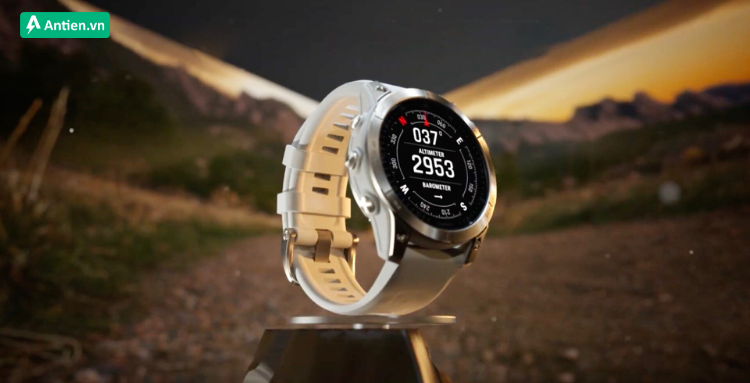 Chất lượng hiển thị của Garmin Epix Gen 2 nhờ sử dụng màn hình AMOLED 