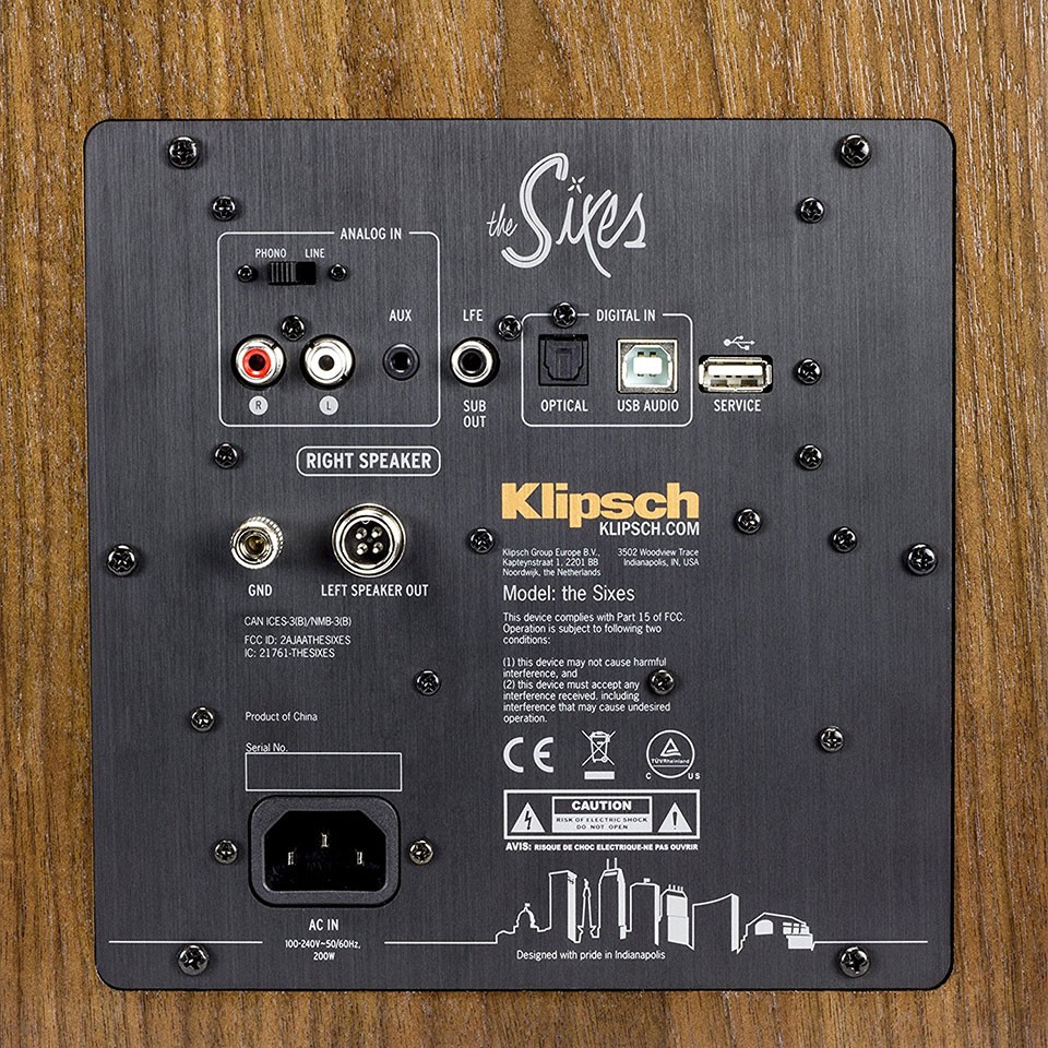 Các cổng kết nối của loa Klipsch The Sixes