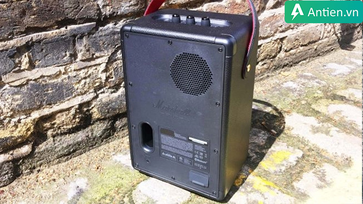 Mặt sau của Loa Marshall Tufton