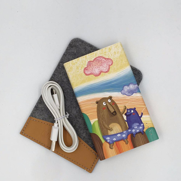 Sạc dự phòng đi kèm bao đựng chống sốc siêu kute