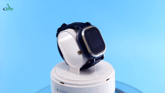 Đồng hồ định vị trẻ em PQ708 hỗ trợ sức khỏe