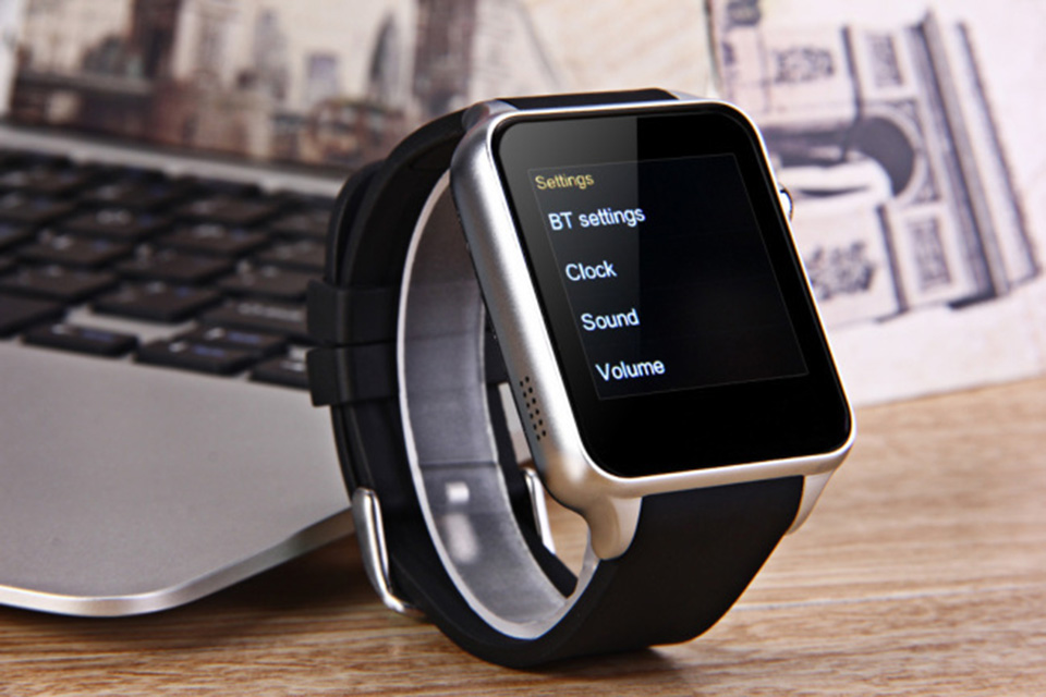 Đồng hồ thông minh GT88 lắp sim nghe gọi 2 chiều