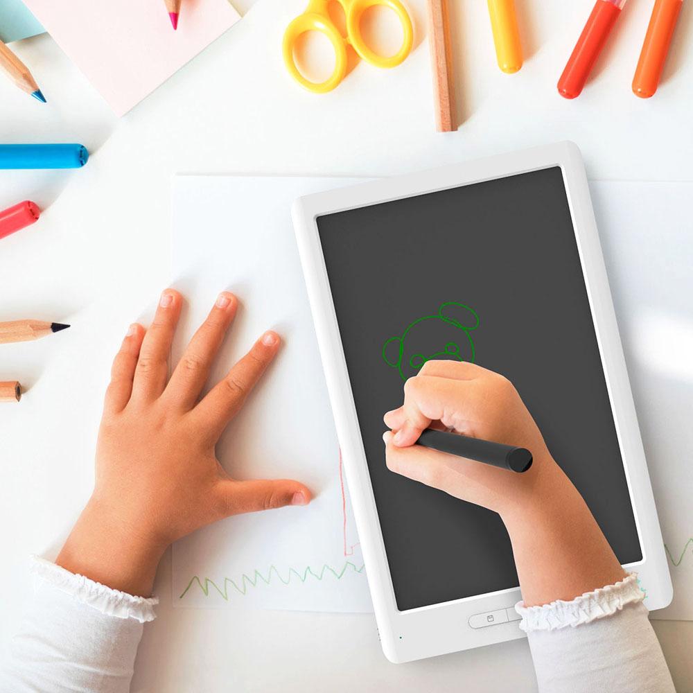 Bảng thông minh myFirst Sketch Book thiết kế gọn, nhẹ, an toàn cho trẻ