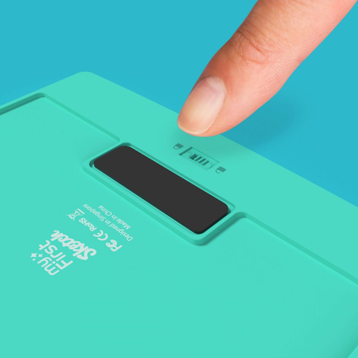 myFirst Sketch II 10" có nút khóa phía sau