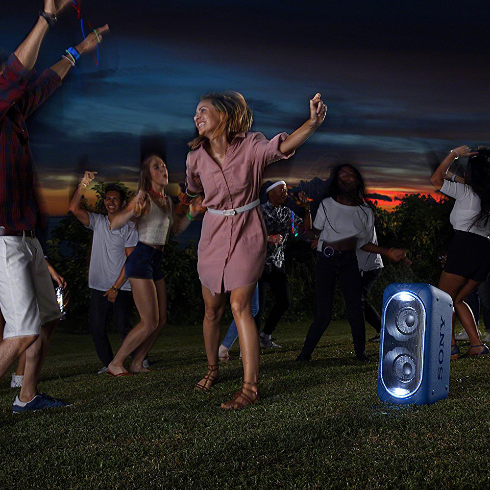 Tận hưởng âm thanh sống động nhất từ loa bluetooth Sony GTK-XB60